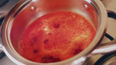 Process of preparing Chili Sauce.