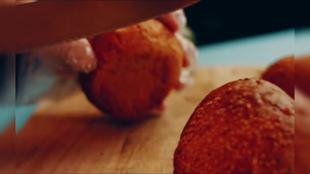 Preparing Process Cinematographic Smoked Salmon Bagels Usa Cusine — Vídeos de Stock