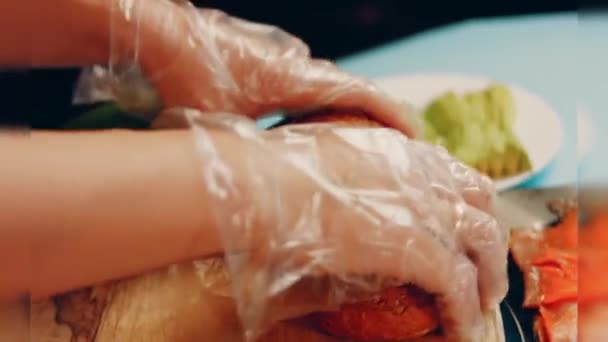 Preparing Process Cinematographic Smoked Salmon Bagels Usa Cusine — Vídeos de Stock