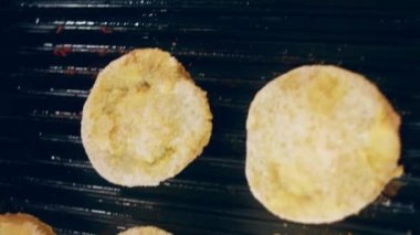 transition effect of green tomato blt burger, vegan burger.