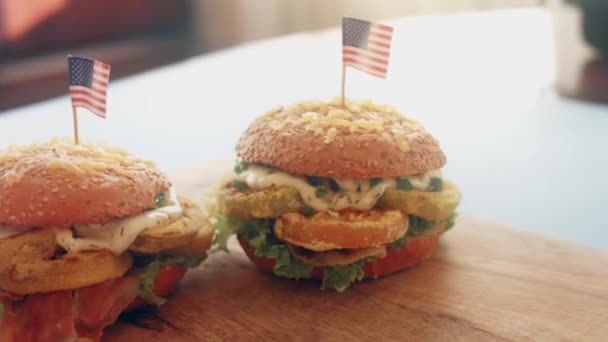 Transition Effect Green Tomato Blt Burger Vegan Burger — Vídeos de Stock