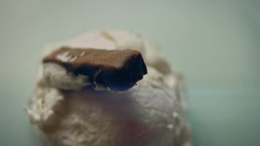 Preparing process of Old Time Custard Ice Cream, Transition effect between cartoons and real film .