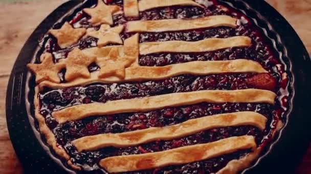 Preparing American Flag Mixed Berry Pie Video Transition Effect — Stockvideo
