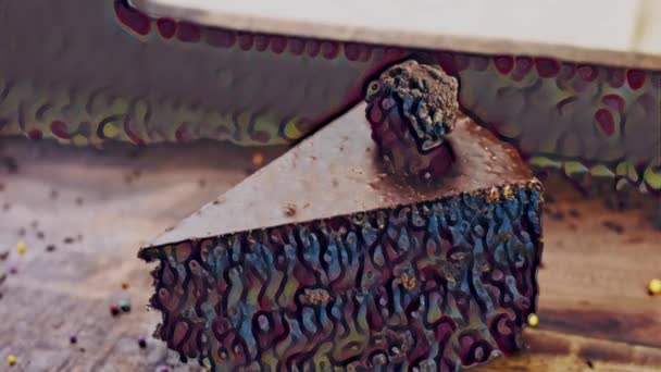 装飾が施された木製のトレイ上のフェレロロッカーケーキ — ストック動画