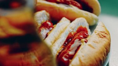 Mangal partisi hazırlama süreci. Amerikan mutfağının tadına bak..