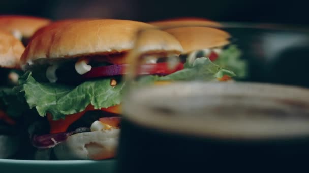 Process Preparing Classic American Burger — Stock video