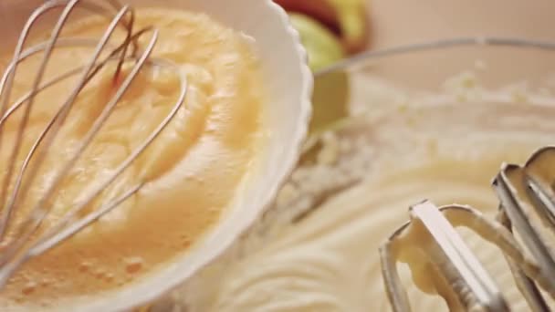 Preparing Process Crustless New York Cheesecake Taste American Cuisine Contour — Stock Video