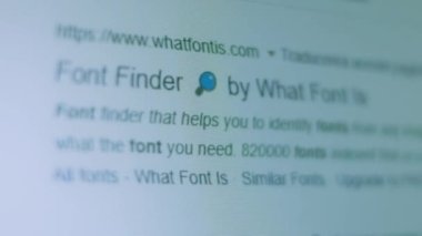 Bu hangi yazı tipi, yazı tipi tanımlayıcı. Ekranda pikselleri vur.