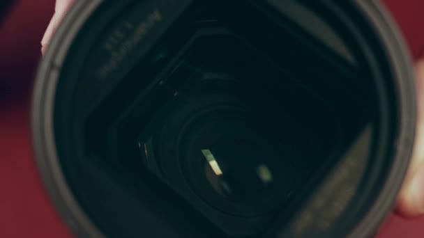 数码相机聚焦透镜 照相机的镜头 镜头聚焦和拍摄 摄影或摄制设备专业服务概念 — 图库视频影像