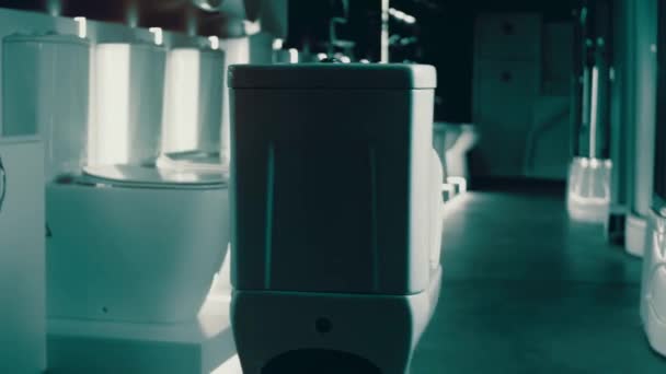 Rotující Záchodová Mísa Studio Natáčí Pozadí Řada Záchodů Video — Stock video