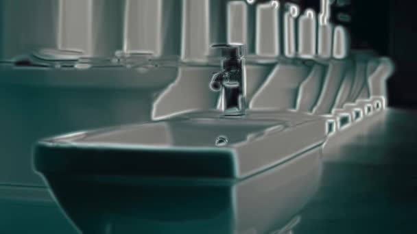 Roterande Toalettskål Studioinspelning Bakgrunden Rad Toaletter Video — Stockvideo
