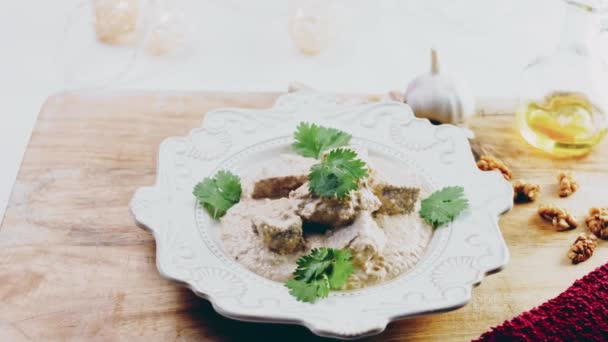 Сатсіві Качкою Горіхами Традиційна Грузинська Кухня — стокове відео