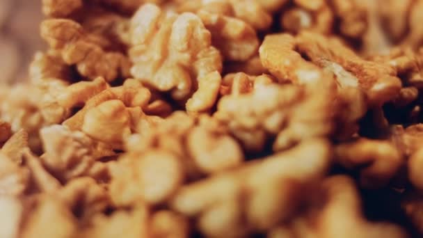 ナッツを閉じます ヨーロッパのお菓子 中東の国民的な甘い食べ物 デザートスナック — ストック動画