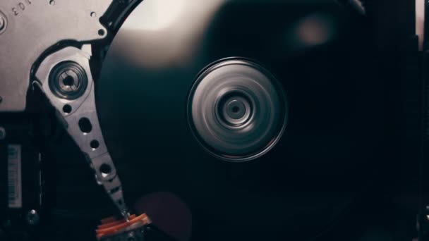 Çalışmanın Makro Kapanışı Hdd Sürücü Sabit Diski Yazma Hareketi Manyetik — Stok video