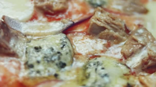 Gorąca Domowej Roboty Pizza Pizza Tuńczyka Kształcie Serca Walentynki Dla — Wideo stockowe