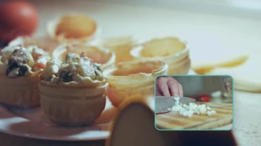Zeytin salatasını waffle kedisine koy. Geleneksel Rus salatası için sebzeli Olivier..