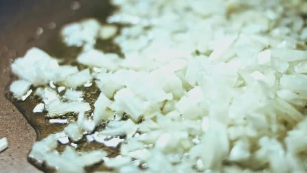 Video Pouring Fresh Chopped Onions Frying Pan Oil Cooking Vegan — Αρχείο Βίντεο