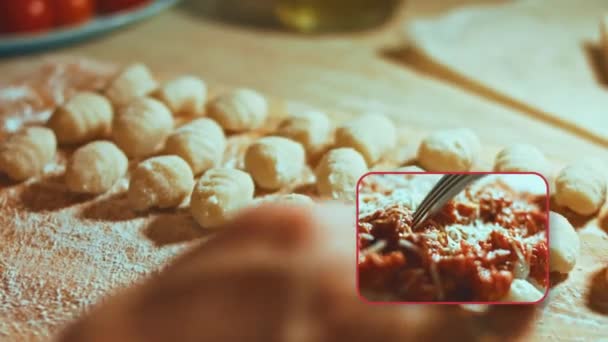 Gnocci Tomato Sauce Being Sprinkled Parmesan Mix Spoon Pleasant Atmosphere — Stock Video