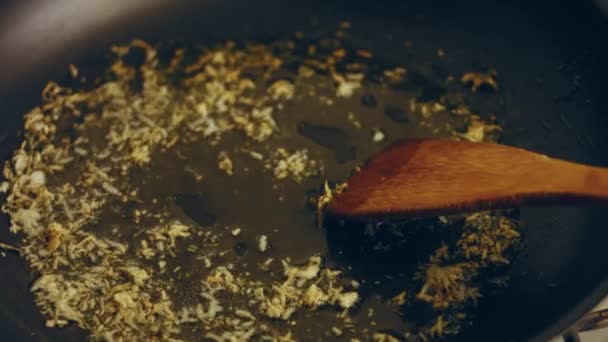 Hot Skillet Olive Oil Fry Rosemary Garlic Steaks Fragrant Vegetable — Stock Video