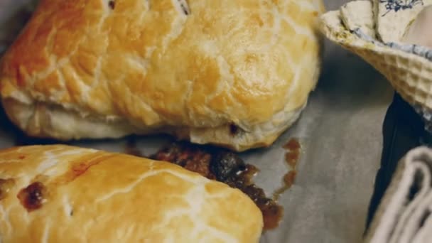 Pus Carne Vită Wellington Cuptor Pentru Coace — Videoclip de stoc