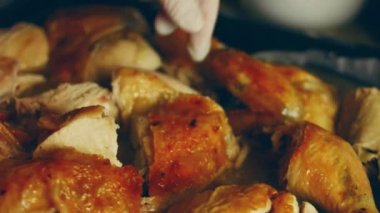 Gürcistan Shkmeruli 4k tarifi. Hindi kadar büyük bir tavuk..