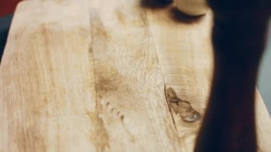 Malzeme karışımı, karabiber, hardal ve kıymalı sarımsak. 4k görüntü görüntü tarifi.