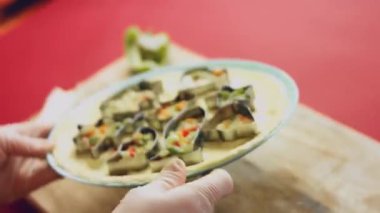 Yeni anneler için sebzeli Healty Omlette. 4k Tarifi