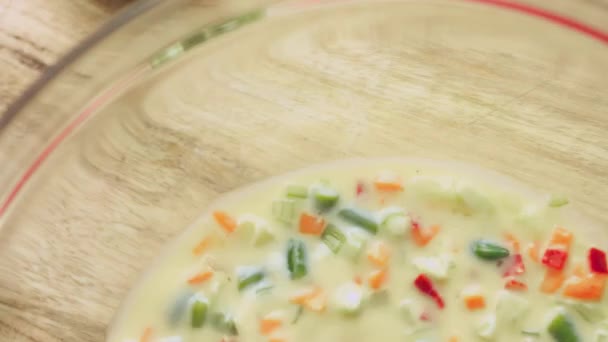 Blanda Omeletten Med Grönsakerna Kinematografi Video Recept — Stockvideo