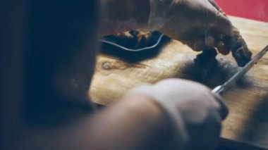 Kaynatmak için sebze koydum. Kremalı çorba hazırlarım. 4k görüntü görüntü tarifi.