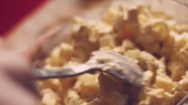 카프리스 샐러드는 형태로 만들어 러시아 비디오 레시피 — 비디오