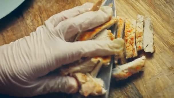 Darabokra Vágjuk Csirkemellet Videó Recept — Stock videók