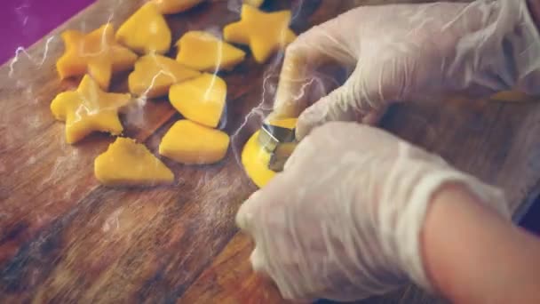 Tăiat Bucățile Mango Formă Inimă Stele Video — Videoclip de stoc