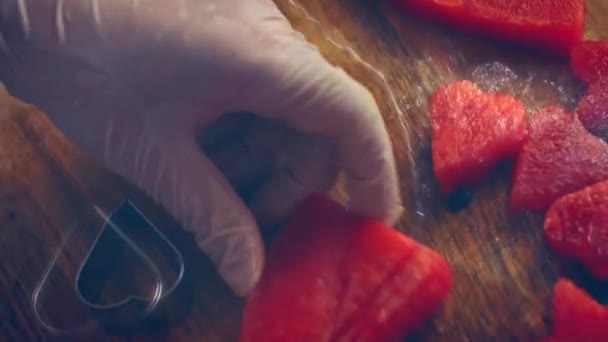 Sulu Karpuz Dondurma Çubuklarından Yapılmış Farklı Şekilli Buzlu Dondurmalar Popüler — Stok video