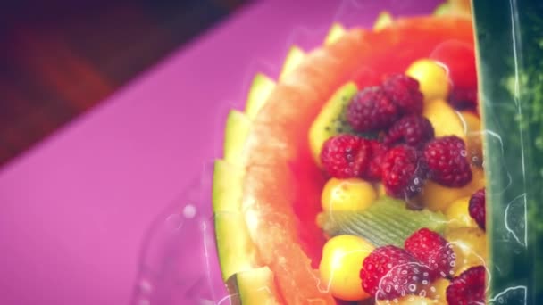 Rádi Vám Představíme Kreativní Ovocný Salát Vodním Melounovém Koši Překrásnou — Stock video