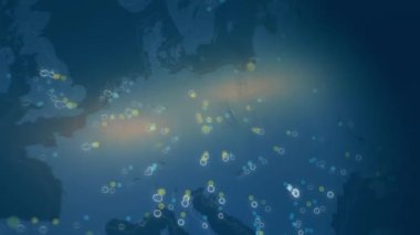 Siber saldırı için farklı hedefleri olan bir dünya haritası. Hackleme ve teknoloji konsepti. Makro monitör piksellerine ateş ediyor. Panik etkisi.