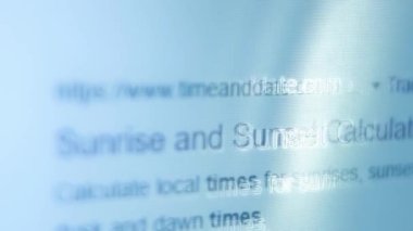 Gün doğumu ve günbatımı hesap makinesi. Ekranda pikselleri vur.