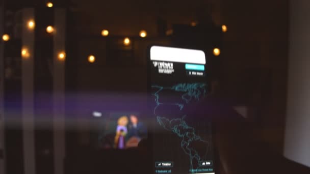 Carte Monde Avec Différentes Cibles Pour Cyberattaque Sur Téléphone Concept — Video