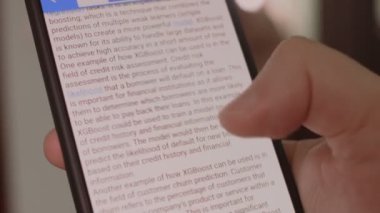 Makine Öğrenme. Cep telefonunda XGBoost hakkında bilgi kaydırılıyor