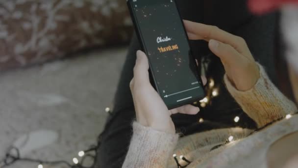 Karácsonyi Utazó Felirat Okostelefonon Tervező Hogy Karácsonyi Design Mobil App — Stock videók