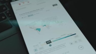 Kakao çekirdeği üretimi 1961 'den 2021' e kadar bilgisayar ekranında hızlandırılmış dünya haritası. Kakao fasulyesi üretimi liderleri.