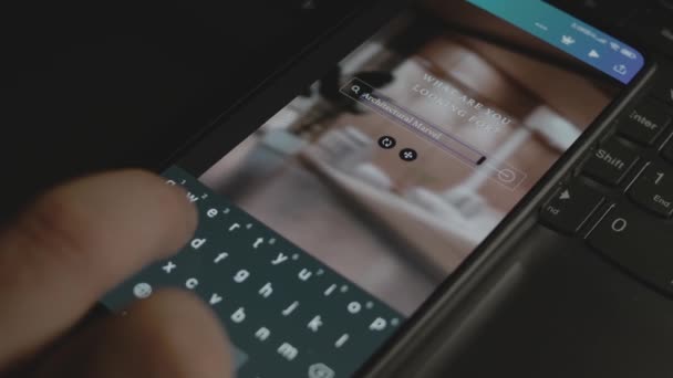 Архитектурные Чудеса Надпись Смартфоне Мбаппе Создает Дизайн Рекламы Мобильном Приложении — стоковое видео