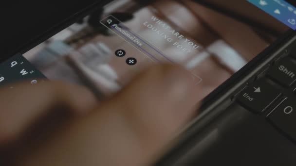 Функциональная Надпись Смартфоне Мбаппе Создает Дизайн Рекламы Мобильном Приложении — стоковое видео