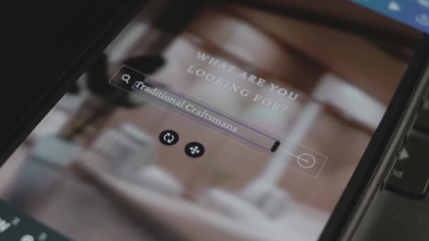 Традиционная Надпись Смартфоне Мбаппе Создает Дизайн Рекламы Мобильном Приложении — стоковое видео