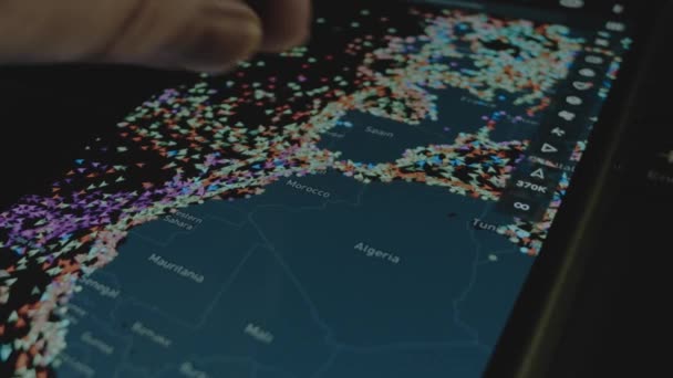 Container Cargo Muatan Kapal Pelacakan Online Peta Global Pada Layar — Stok Video