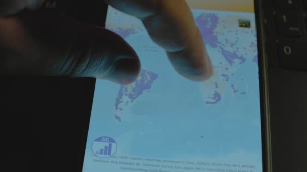 Dekking Kaart Wereldwijd Smartphone Scherm Brazilië — Stockvideo
