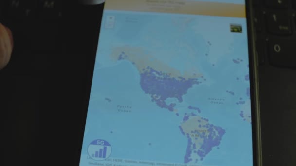 Dekking Kaart Wereldwijd Smartphone Scherm Verenigde Staten — Stockvideo