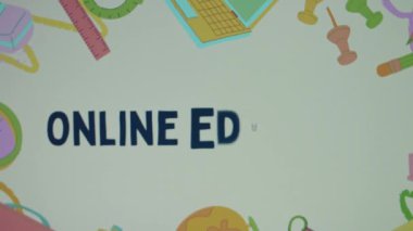 Renkli okul malzemeleriyle çevrimiçi eğitim yazıları. Eğitim konsepti. Bulanık.