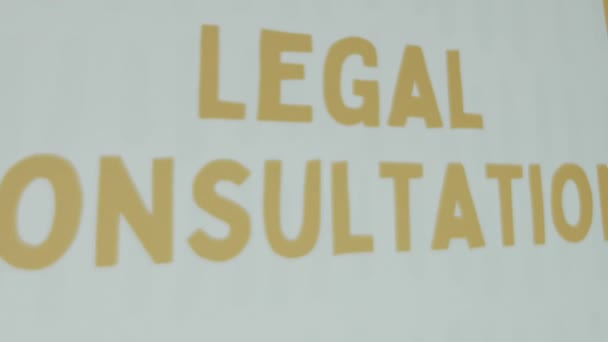Juridisk Konsultation Inskription Vit Bakgrund Grafisk Presentation Med Tecknade Mänskliga — Stockvideo