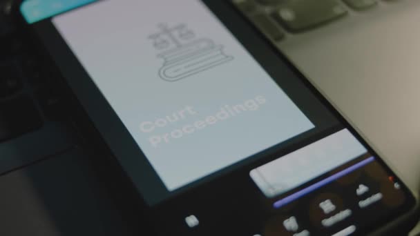 Inscripción Procedimientos Judiciales Pantalla Del Smartphone Presentación Gráfica Sobre Fondo — Vídeo de stock