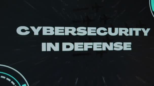 Cybersecurity Defensie Inscriptie Zwarte Achtergrond Grafische Voorstelling Van Hogesnelheidsvluchten Vliegende — Stockvideo